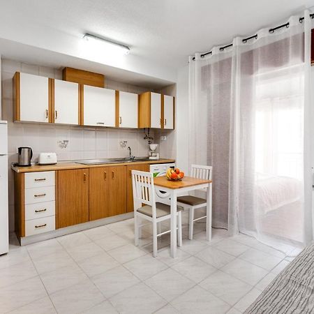 Estudio Joven Pura Torrevieja Zewnętrze zdjęcie