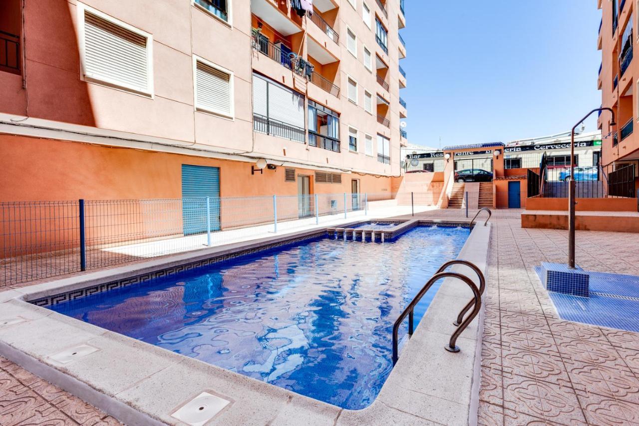 Estudio Joven Pura Torrevieja Zewnętrze zdjęcie
