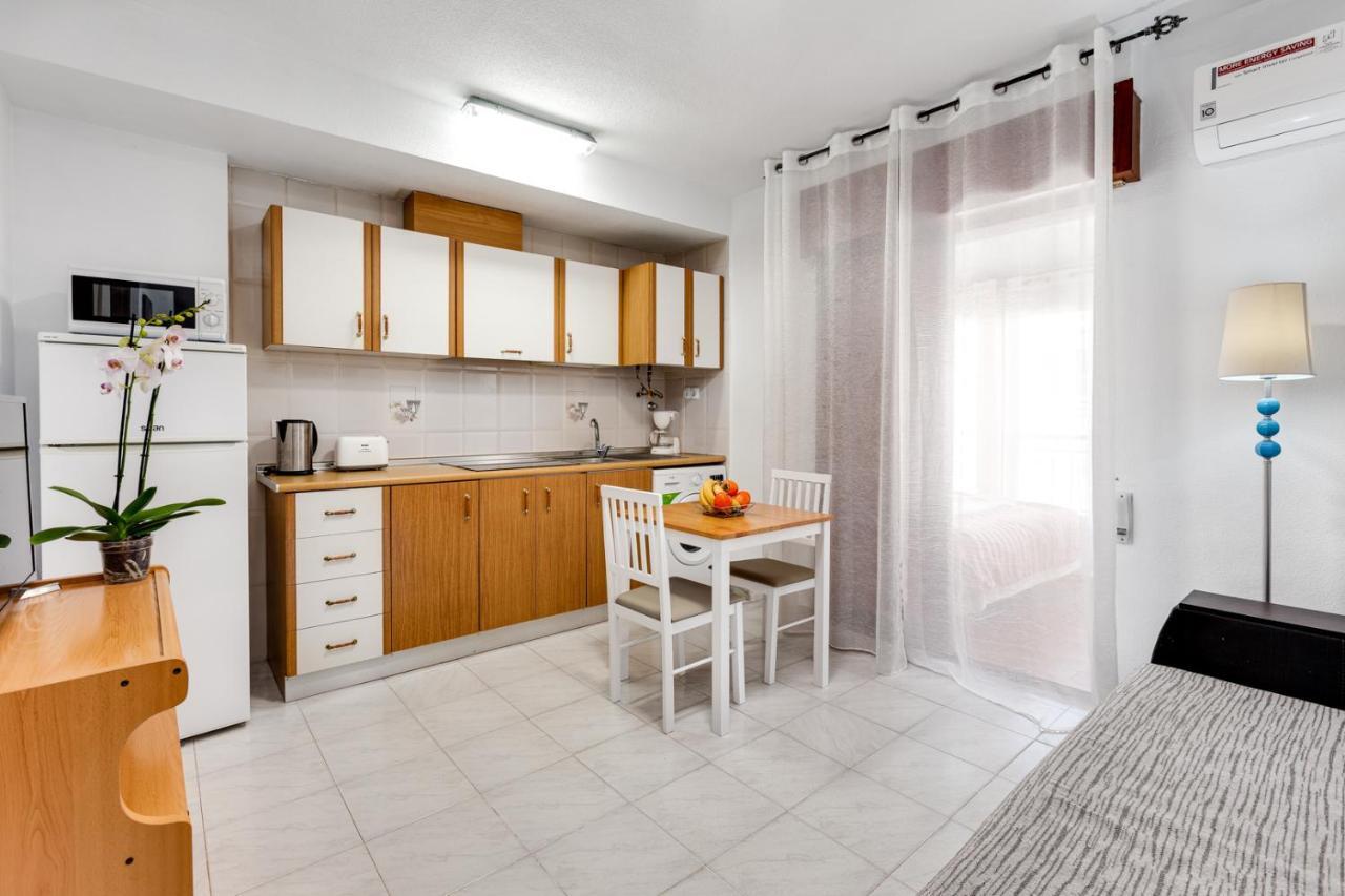 Estudio Joven Pura Torrevieja Zewnętrze zdjęcie